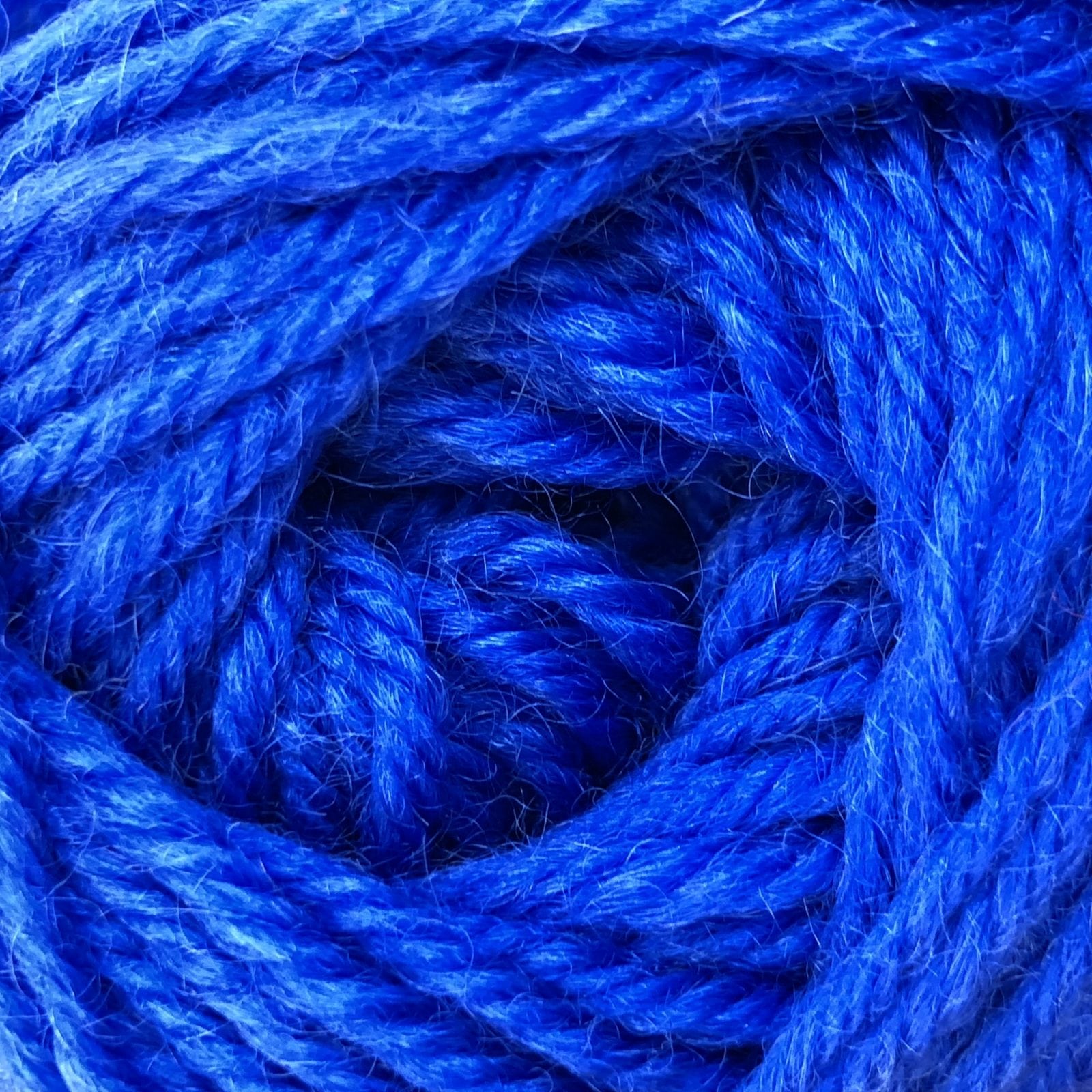 Countrywide Windsor 100% New Zealand wool yarn 8ply 8 ply double knit dk Royal Blue shade 26