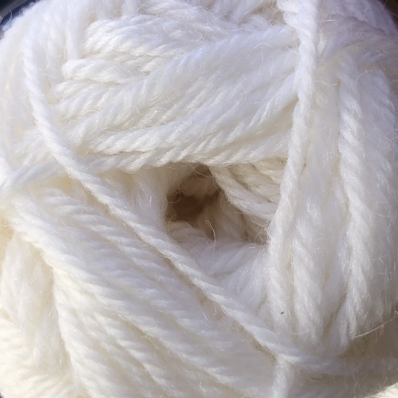 Naturally Loyal 8ply Double Knit DK 100% NZ wool White Shade 900