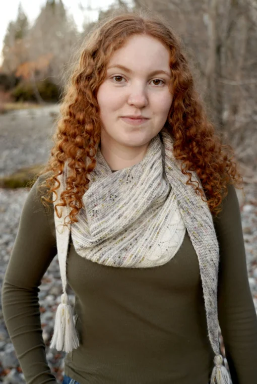 Arlet Shawl HC57| Lisa F Knitting Pattern 4 ply