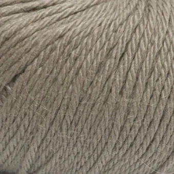 chaska muhu dk/8 ply 50g|baby alpaca 10 cream