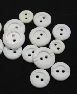 two hole buttons broadway merino colours bg101389 17mm